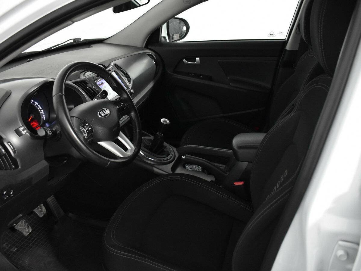 Kia Sportage б/у, 2012, Механическая. Фото: #8