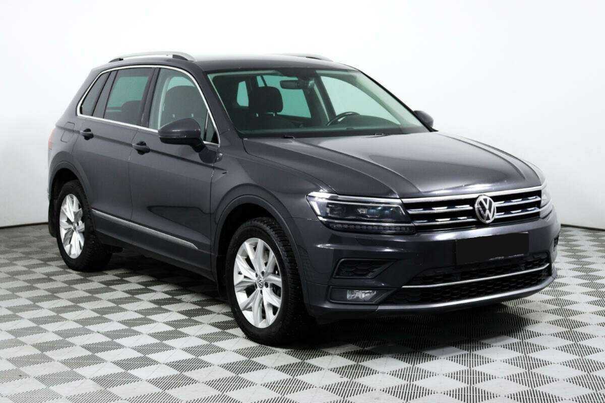 Volkswagen Tiguan б/у, 2018, Роботизированная. Фото: #2