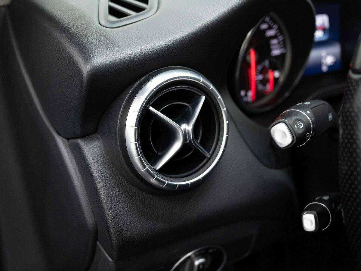 Mercedes-Benz CLA б/у, 2018, Роботизированная. Фото: #18