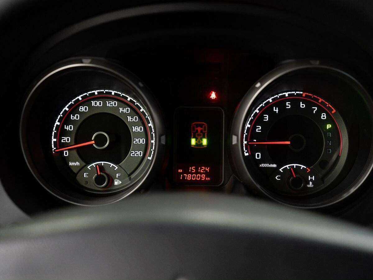 Mitsubishi Pajero б/у, 2014, Автоматическая. Фото: #8