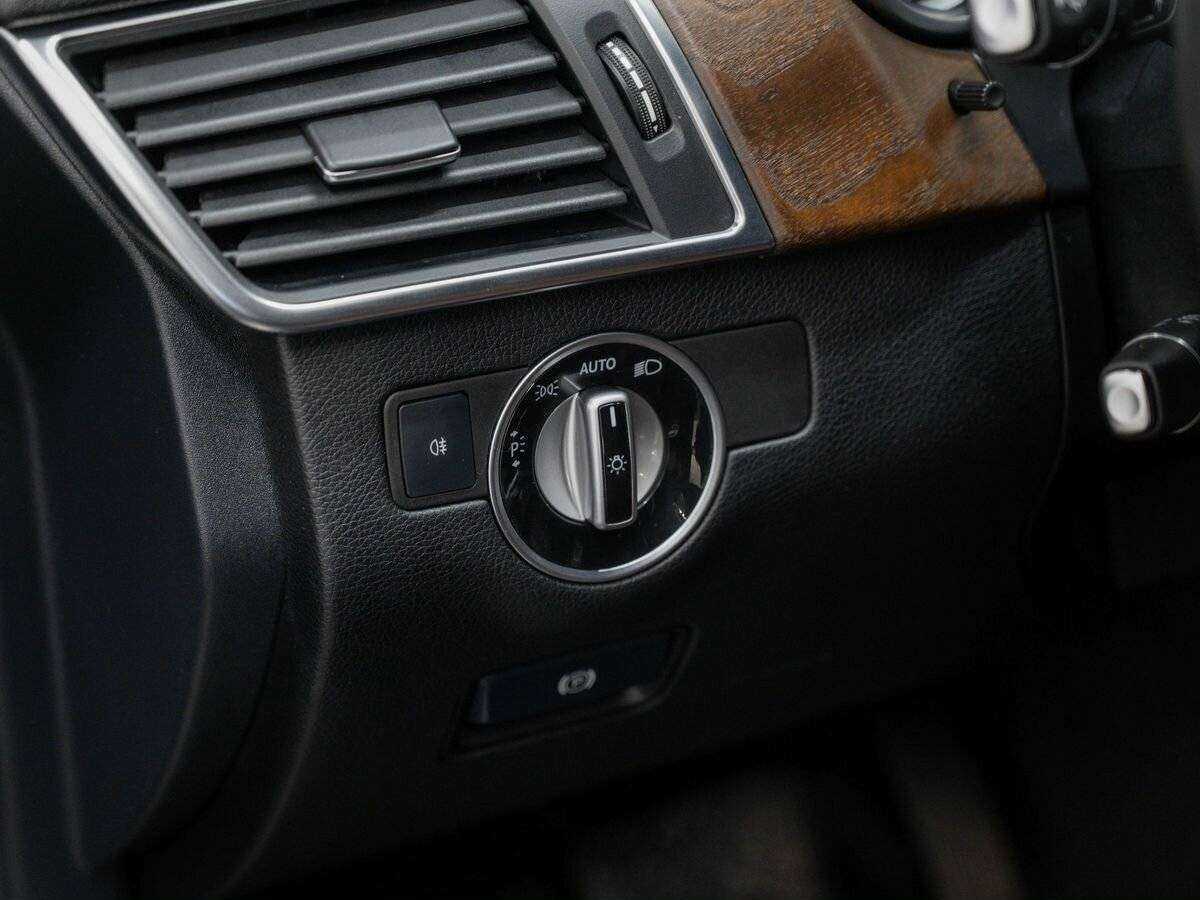 Mercedes-Benz M-Класс б/у, 2013, Автоматическая. Фото: #17