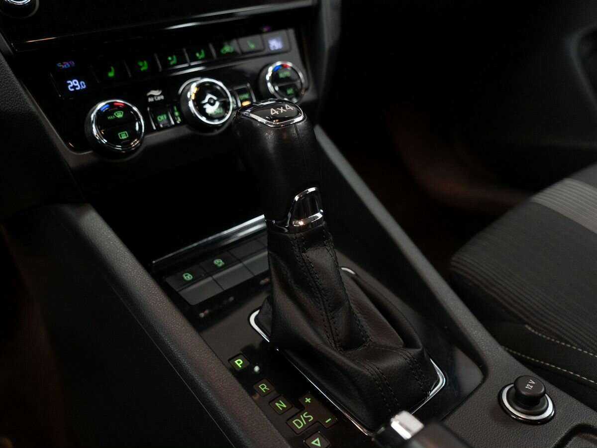 Skoda Octavia б/у, 2018, Роботизированная. Фото: #11