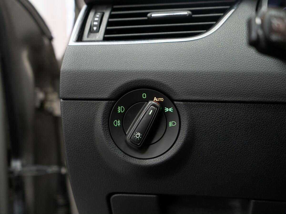 Skoda Octavia б/у, 2018, Роботизированная. Фото: #14