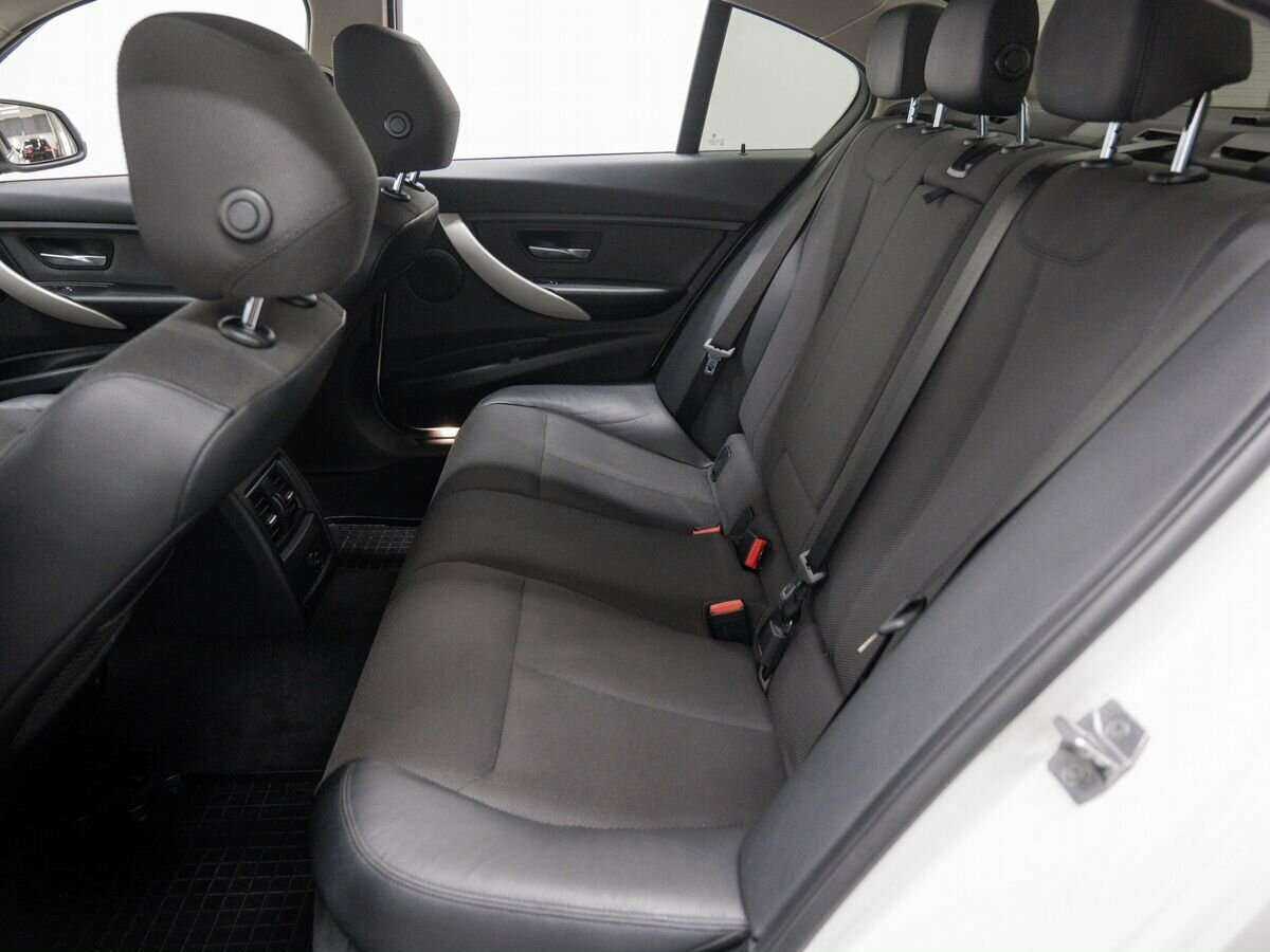 BMW 3 серии б/у, 2016, Автоматическая. Фото: #11