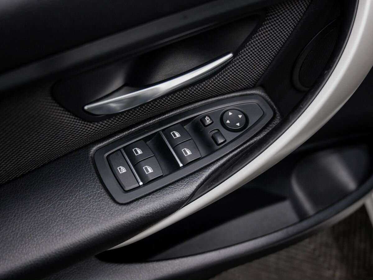 BMW 3 серии б/у, 2016, Автоматическая. Фото: #14