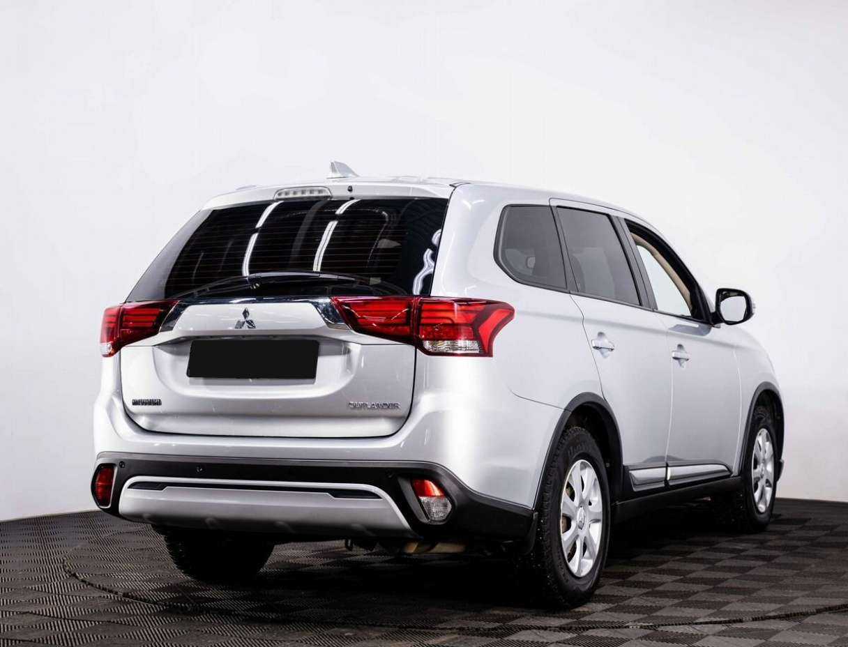 Mitsubishi Outlander б/у, 2019, Вариатор. Фото: #5