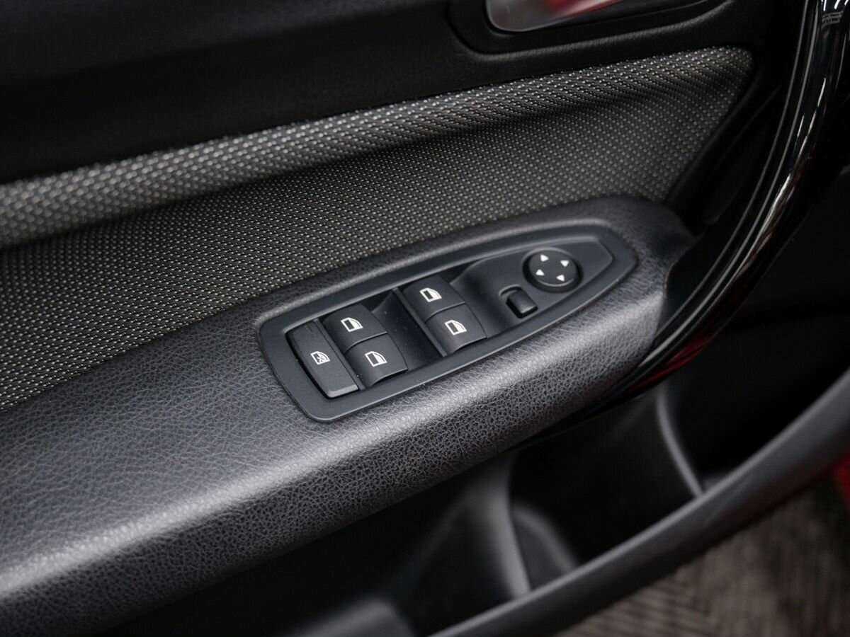 BMW 1 серии б/у, 2016, Автоматическая. Фото: #14