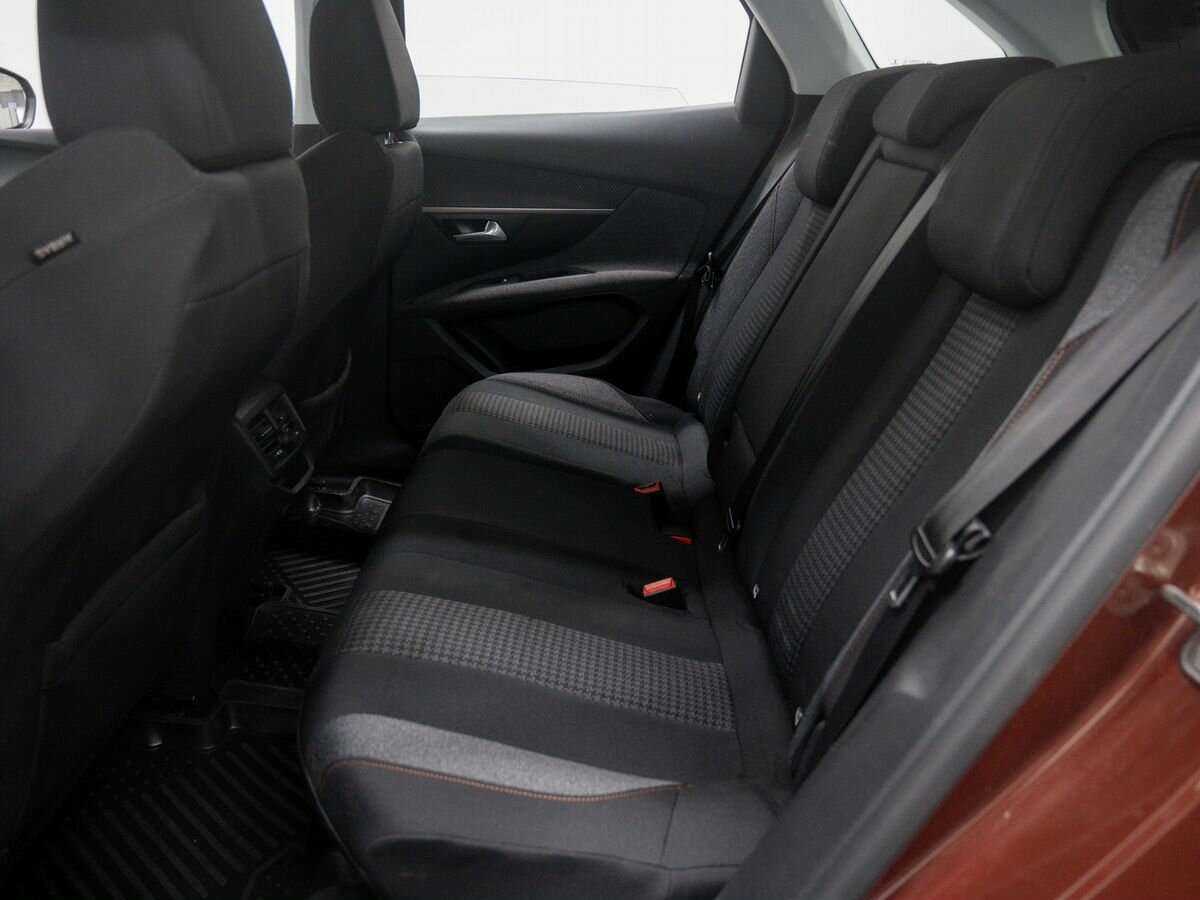 Peugeot 3008 б/у, 2018, Автоматическая. Фото: #10