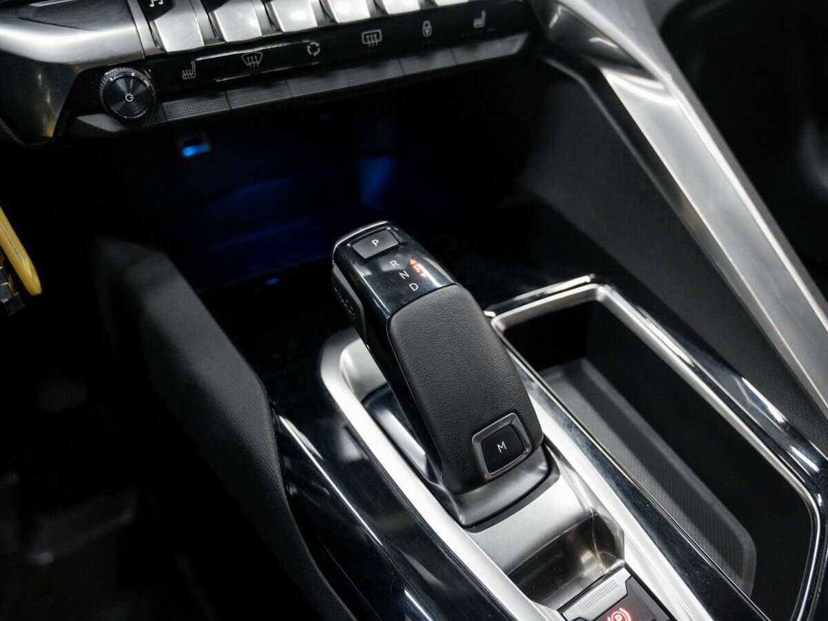 Peugeot 3008 б/у, 2018, Автоматическая. Фото: #15