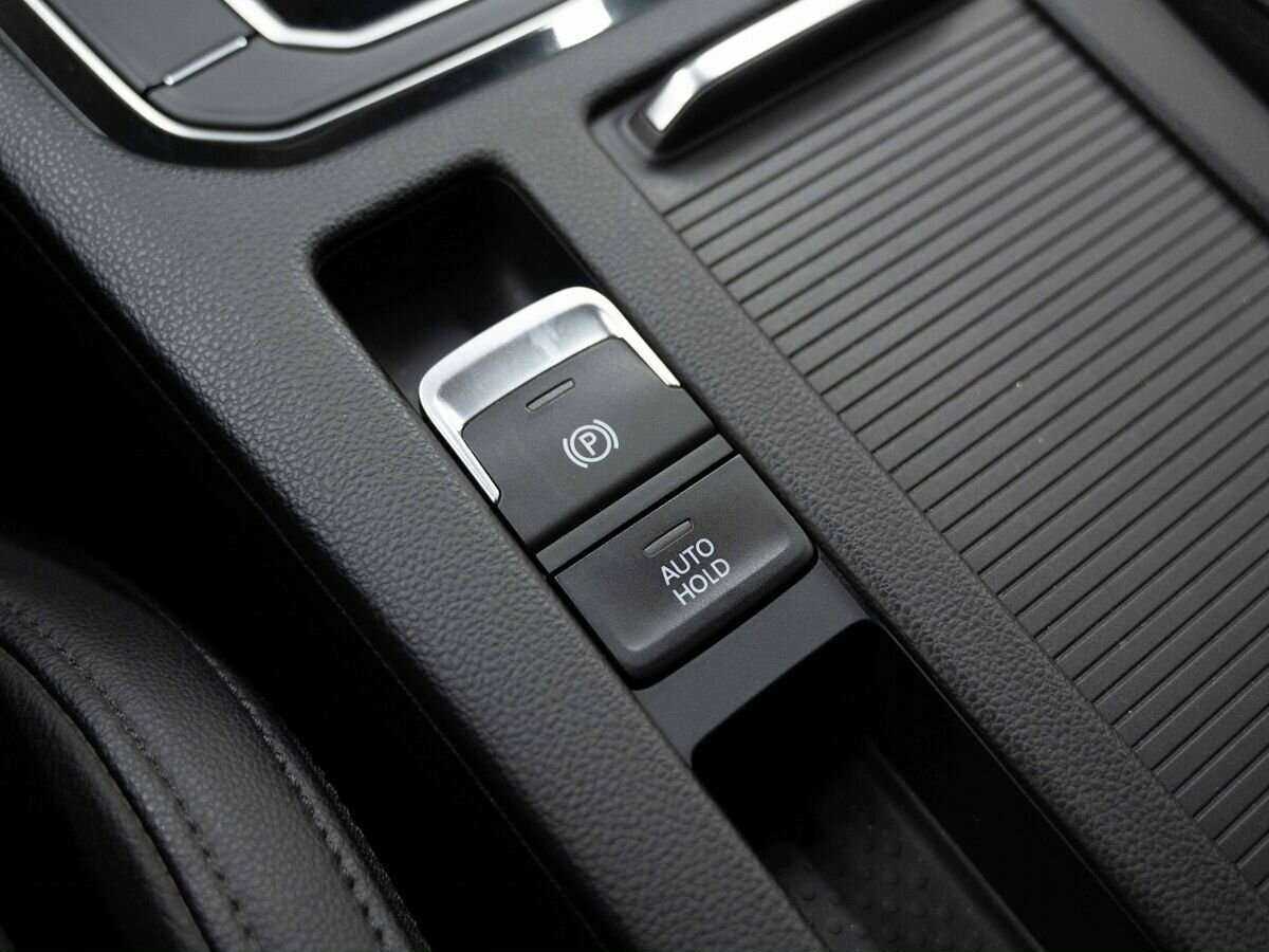 Volkswagen Passat б/у, 2019, Роботизированная. Фото: #21