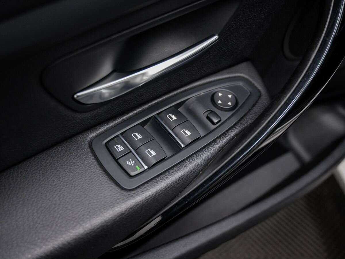 BMW 3 серии б/у, 2017, Автоматическая. Фото: #18