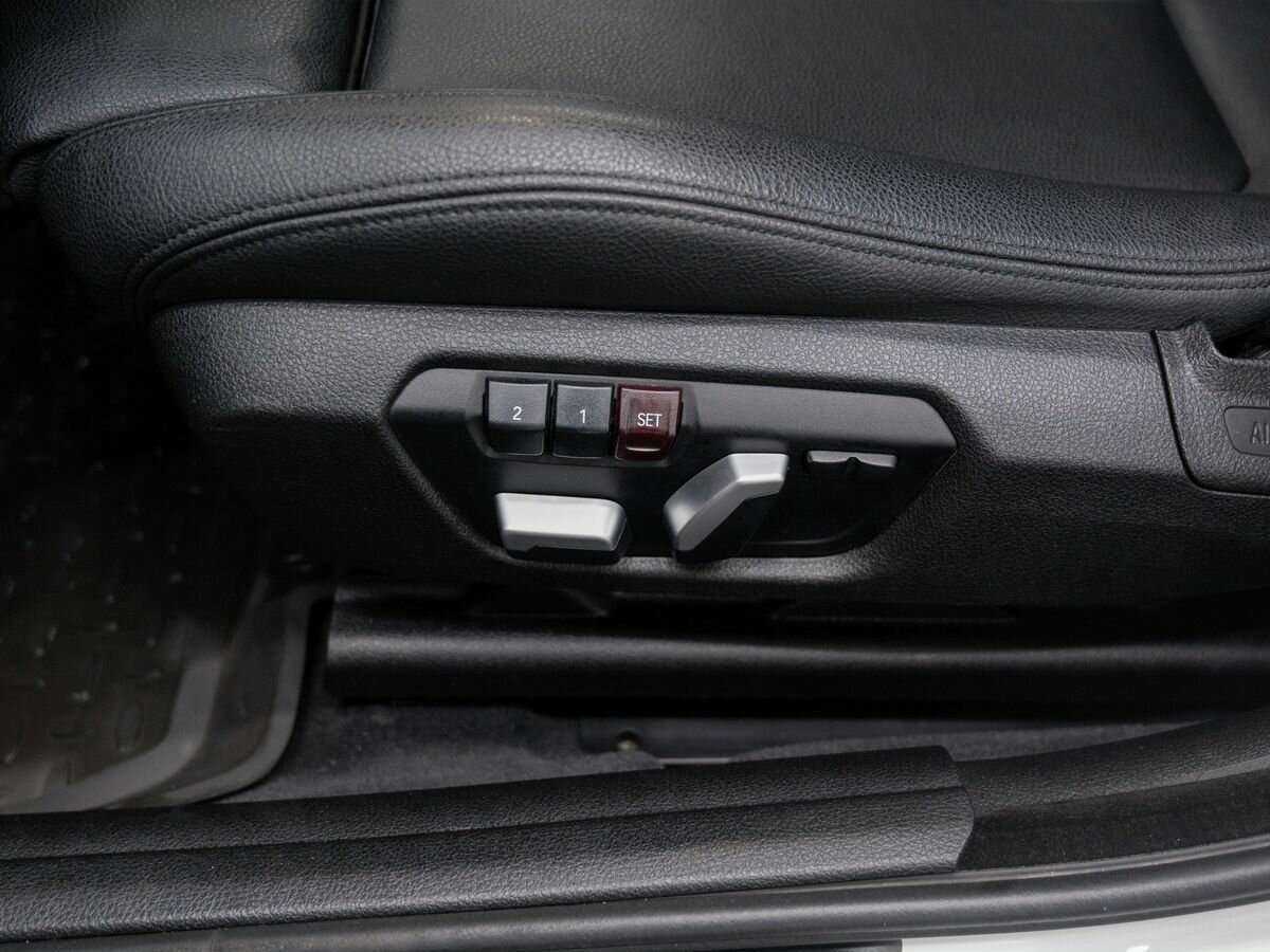 BMW 3 серии б/у, 2017, Автоматическая. Фото: #19