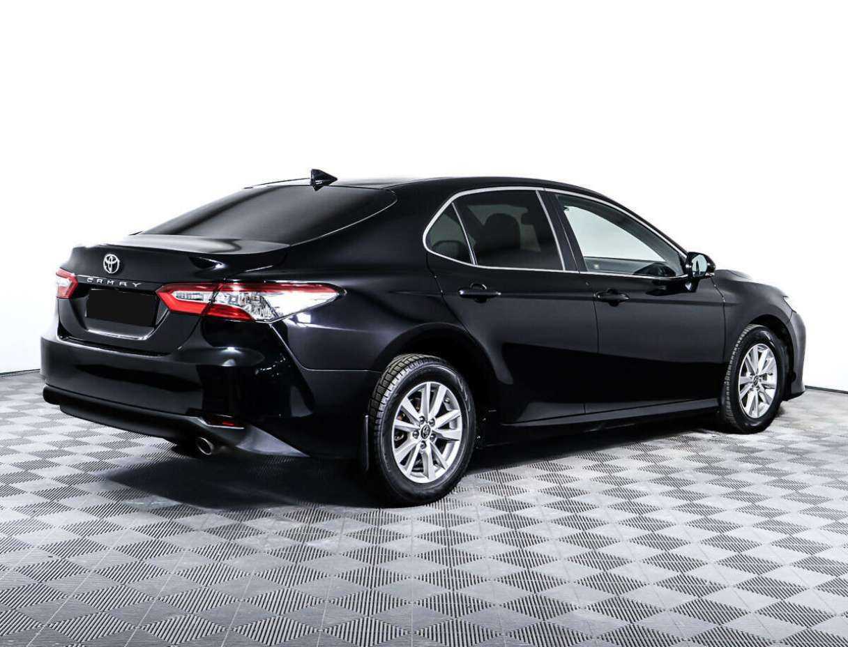 Toyota Camry б/у, 2020, Автоматическая. Фото: #1