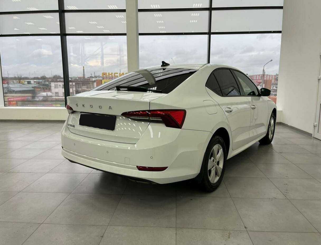 Skoda Octavia б/у, 2021, Автоматическая. Фото: #4