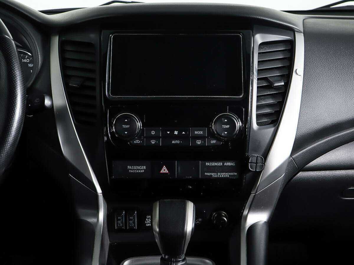 Mitsubishi Pajero Sport б/у, 2018, Автоматическая. Фото: #11