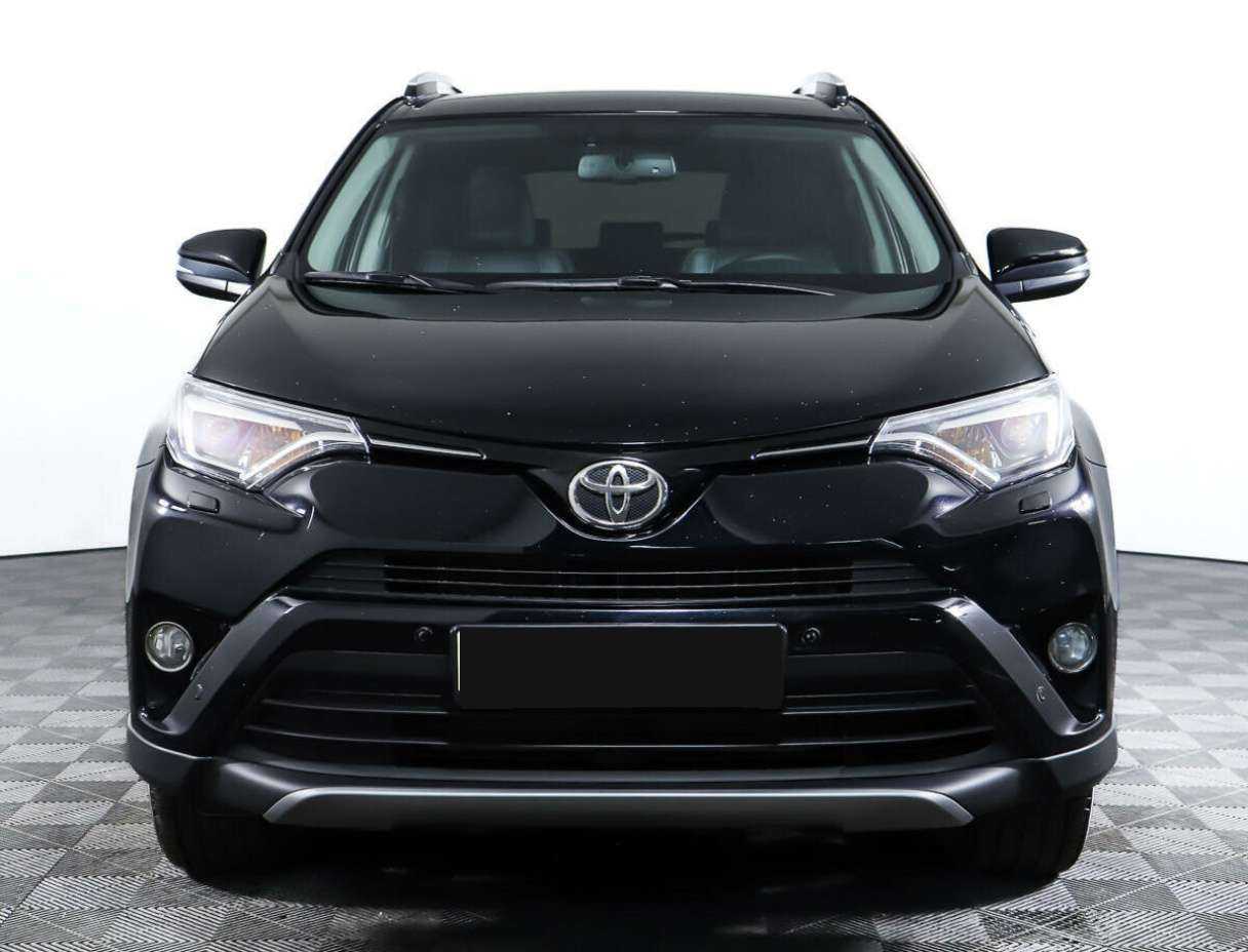Toyota RAV4 б/у, 2018, Автоматическая. Фото: #1