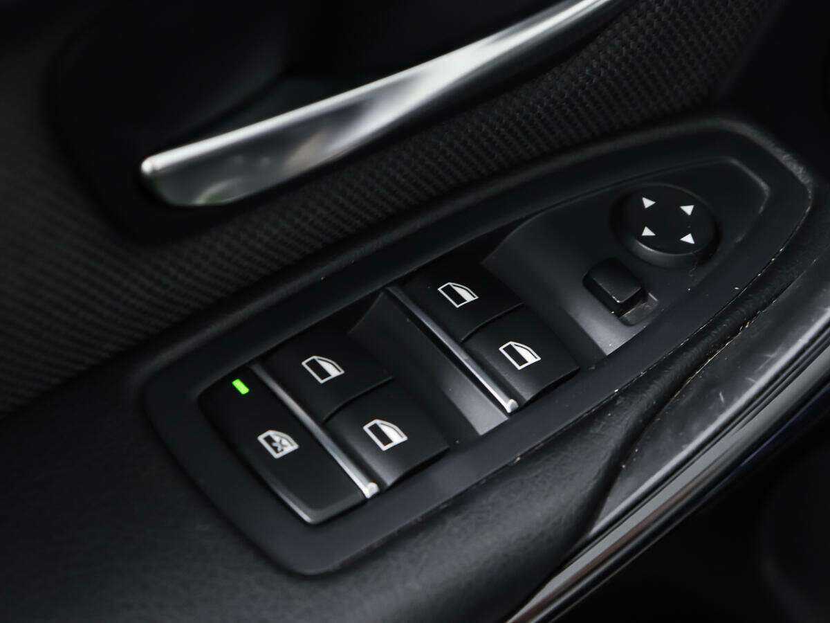 BMW 3 серии б/у, 2017, Автоматическая. Фото: #16