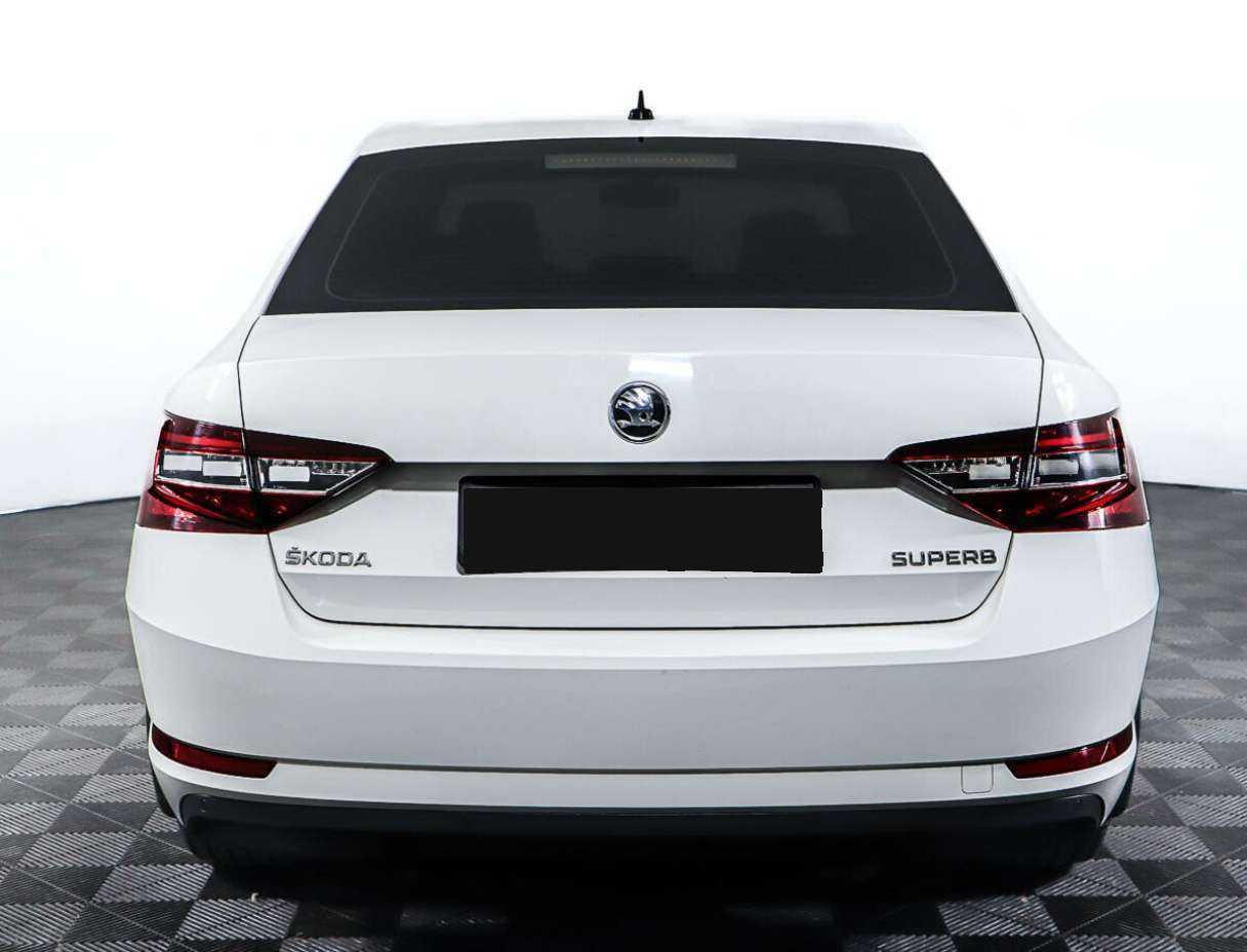 Skoda Superb б/у, 2017, Роботизированная. Фото: #4