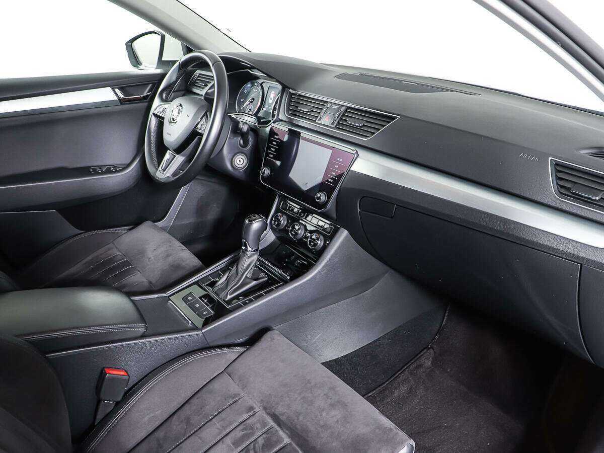 Skoda Superb б/у, 2017, Роботизированная. Фото: #7