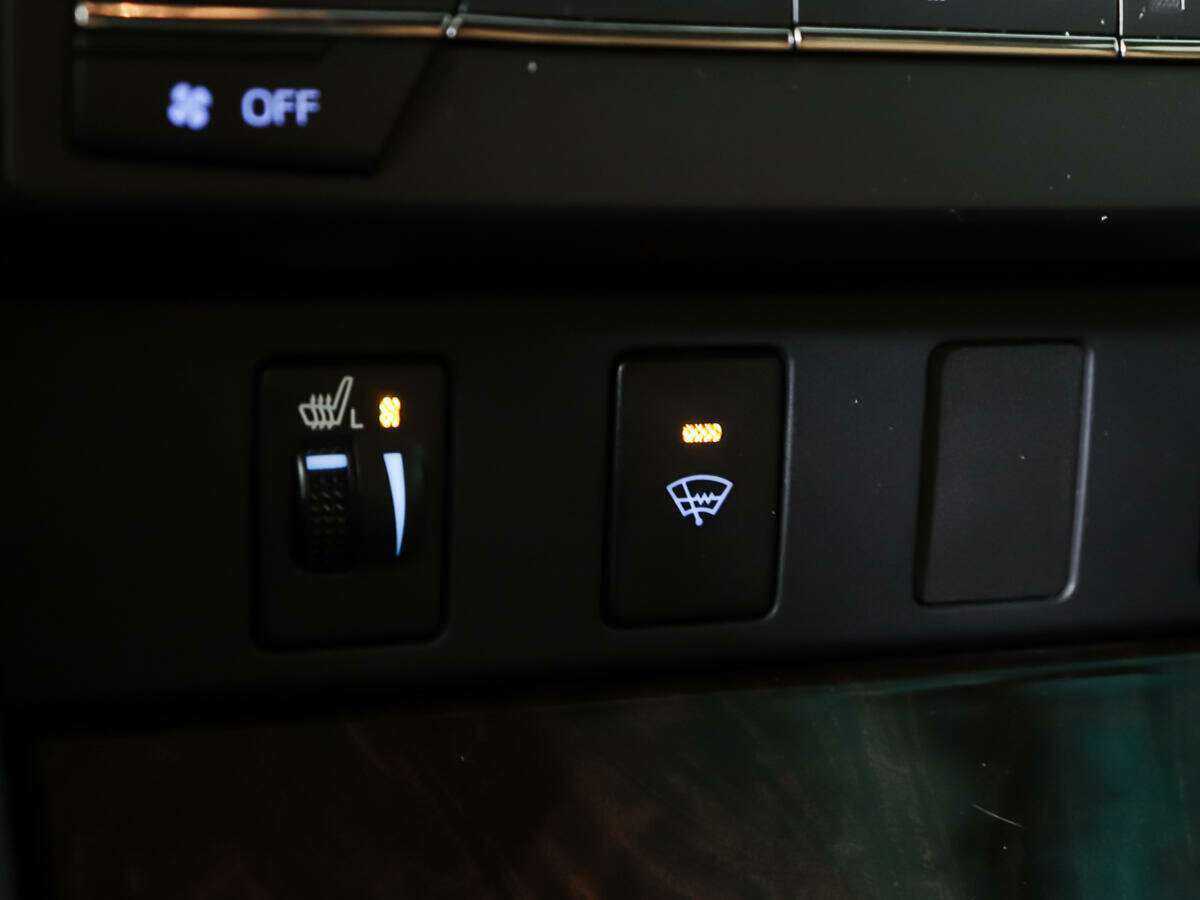 Toyota Camry б/у, 2017, Автоматическая. Фото: #21