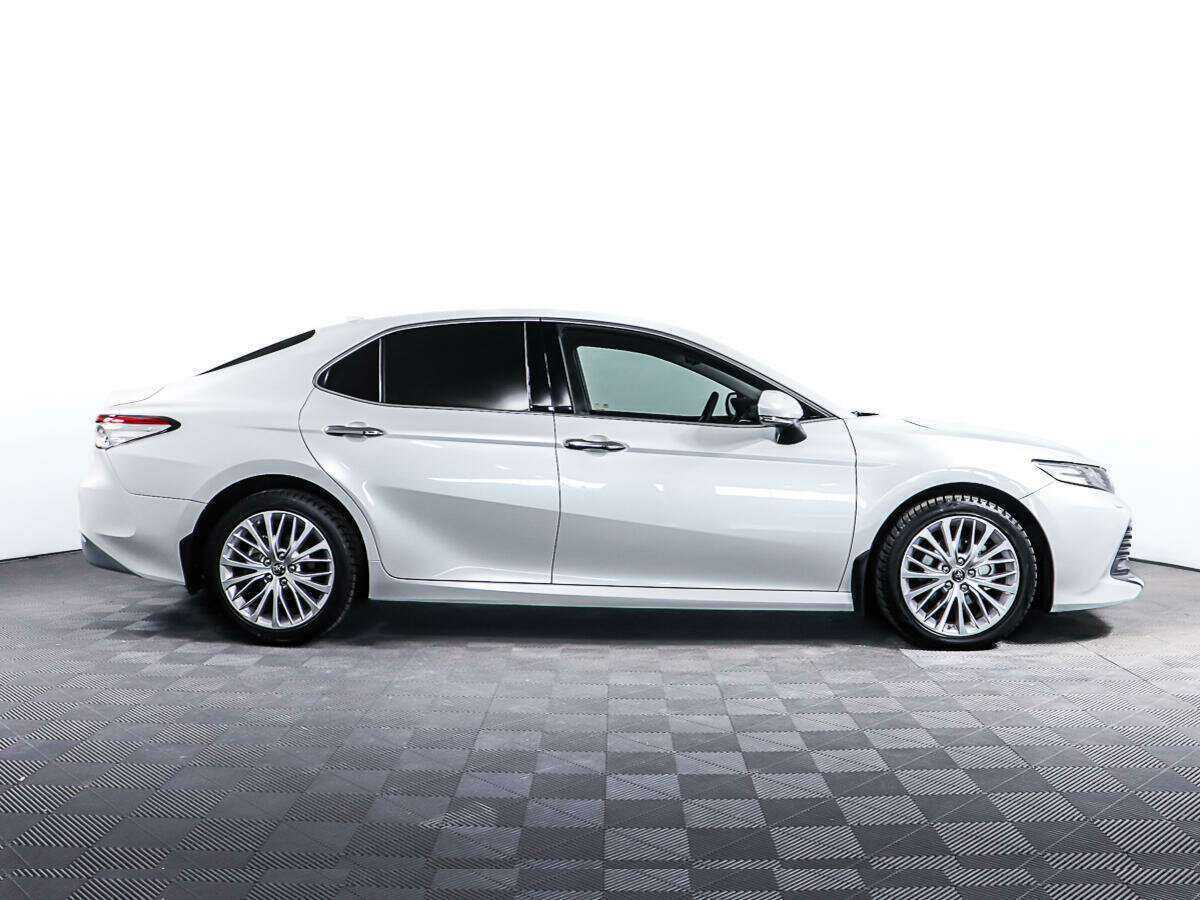 Toyota Camry б/у, 2018, Автоматическая. Фото: #3