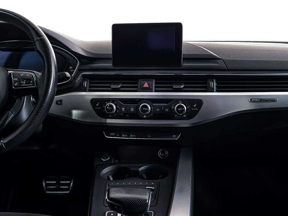 Audi A4 б/у, 2017, Роботизированная. Фото: #11