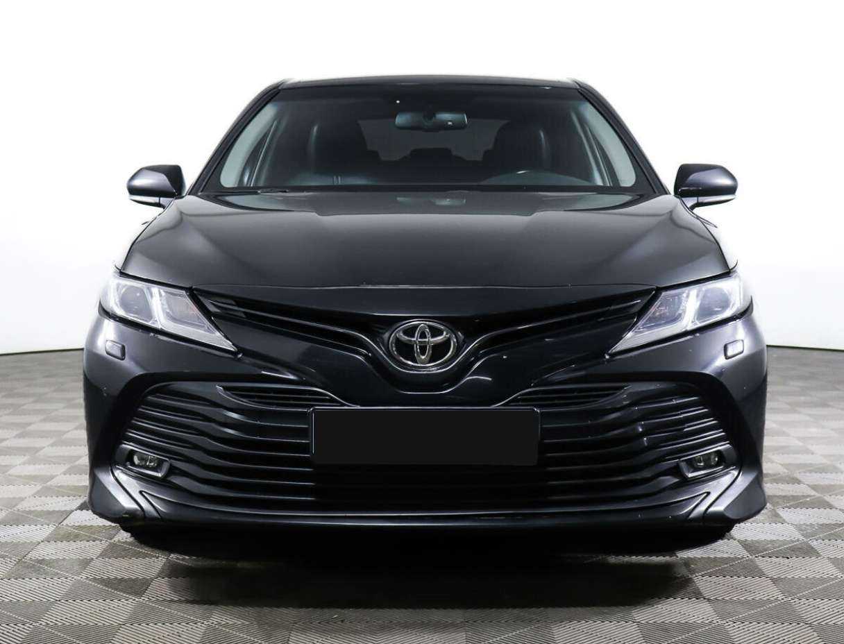 Toyota Camry б/у, 2018, Автоматическая. Фото: #1