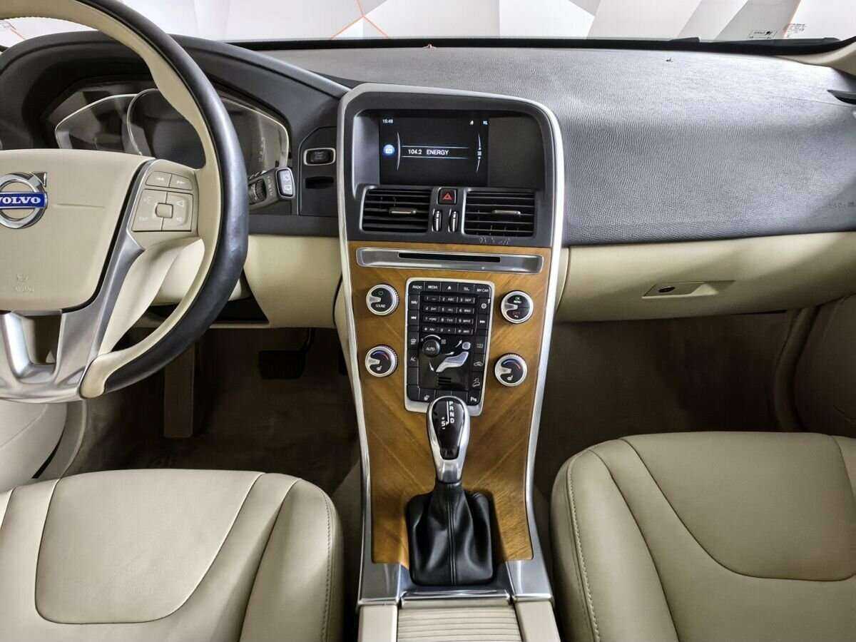 Volvo XC60 б/у, 2015, Автоматическая. Фото: #11