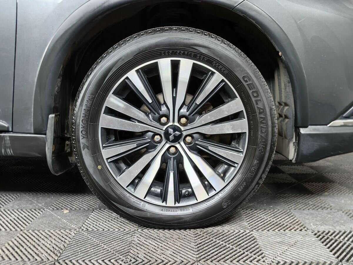 Mitsubishi Outlander б/у, 2019, Вариатор. Фото: #15