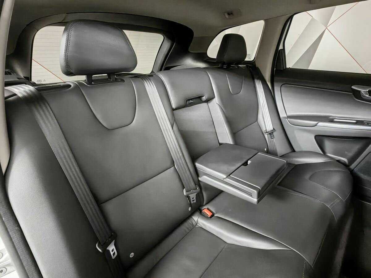 Volvo XC60 б/у, 2016, Автоматическая. Фото: #11