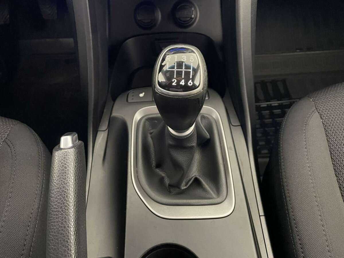 Hyundai Santa Fe б/у, 2015, Механическая. Фото: #12