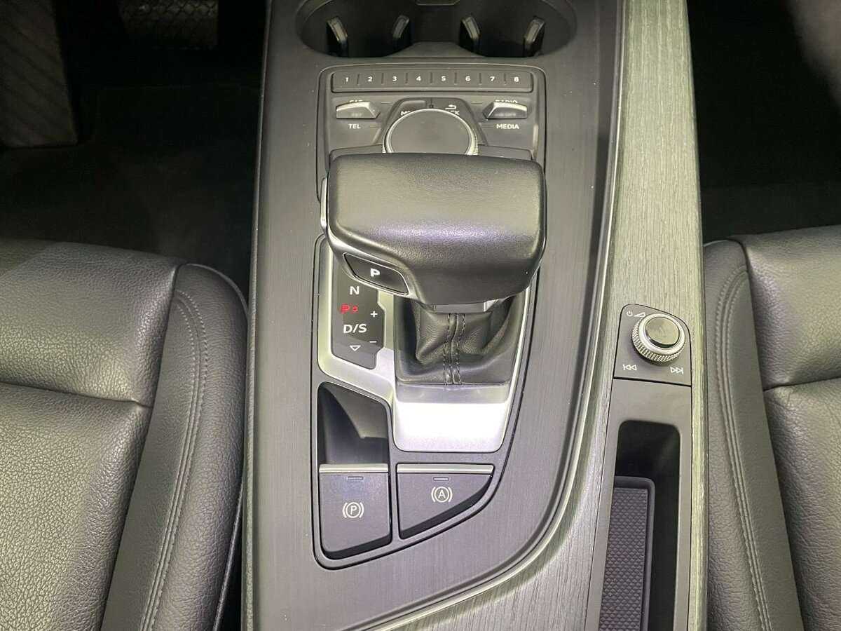 Audi A4 б/у, 2018, Роботизированная. Фото: #12