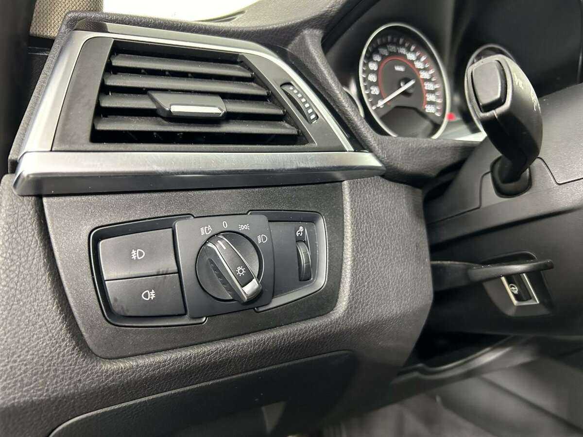 BMW 3 серии б/у, 2016, Автоматическая. Фото: #8