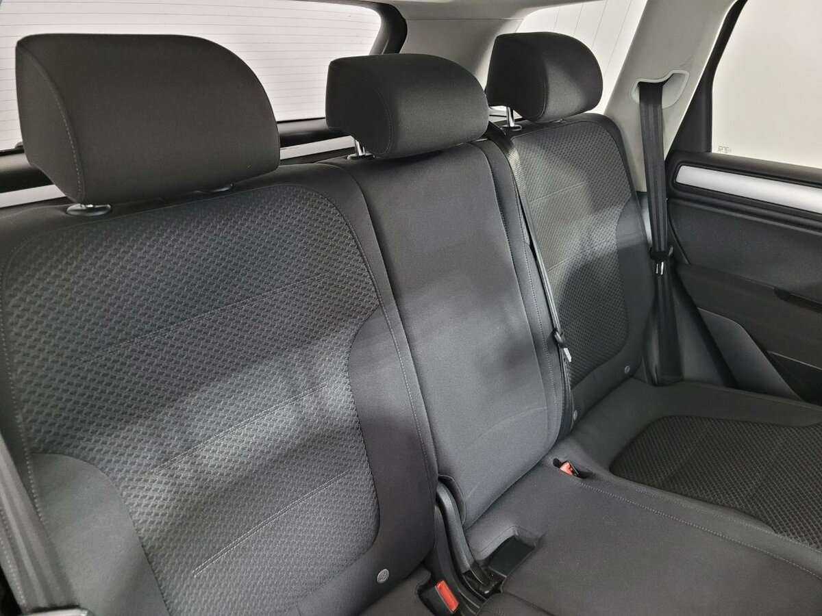 Volkswagen Touareg б/у, 2012, Автоматическая. Фото: #14