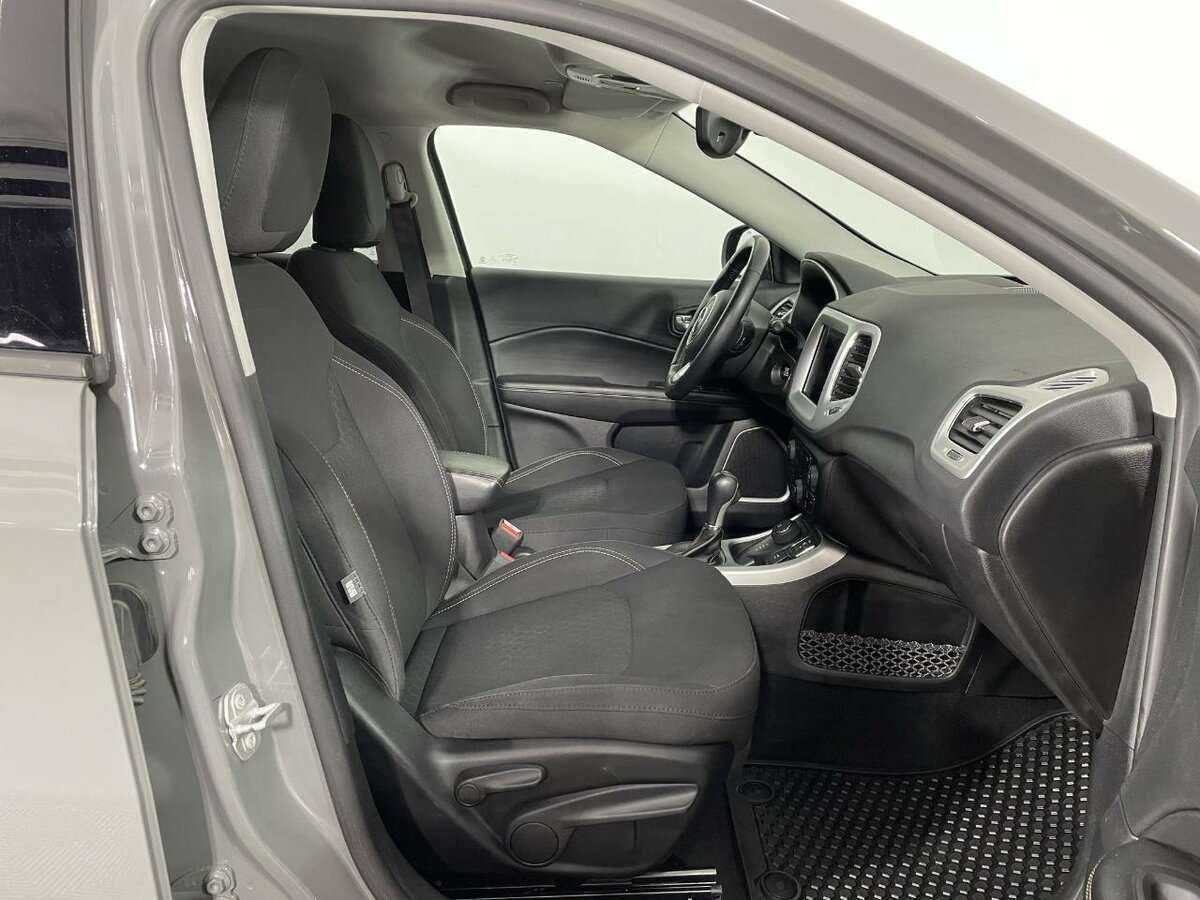 Jeep Compass б/у, 2019, Автоматическая. Фото: #13
