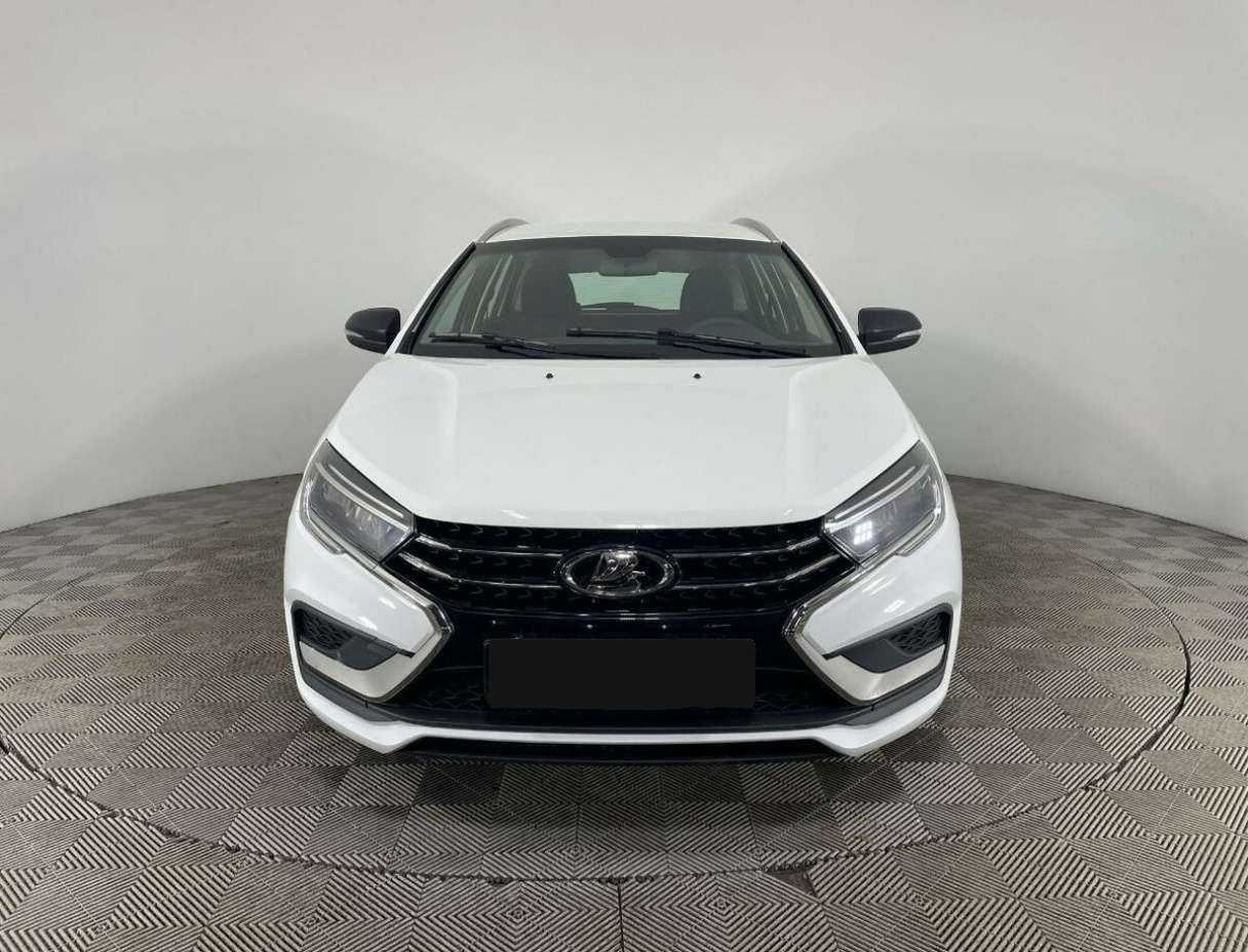 Lada (ВАЗ) Vesta б/у, 2023, Механическая. Фото: #1