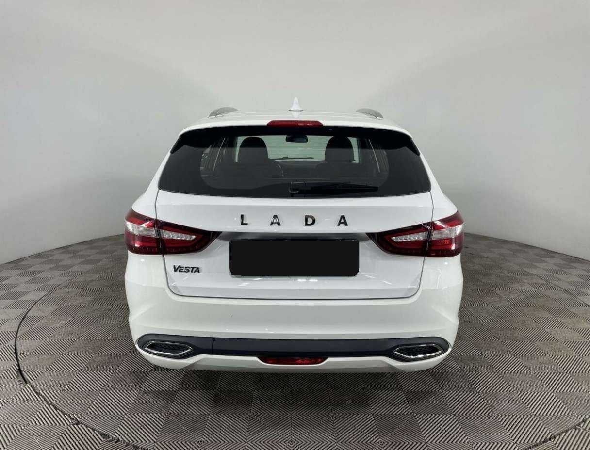 Lada (ВАЗ) Vesta б/у, 2023, Механическая. Фото: #2