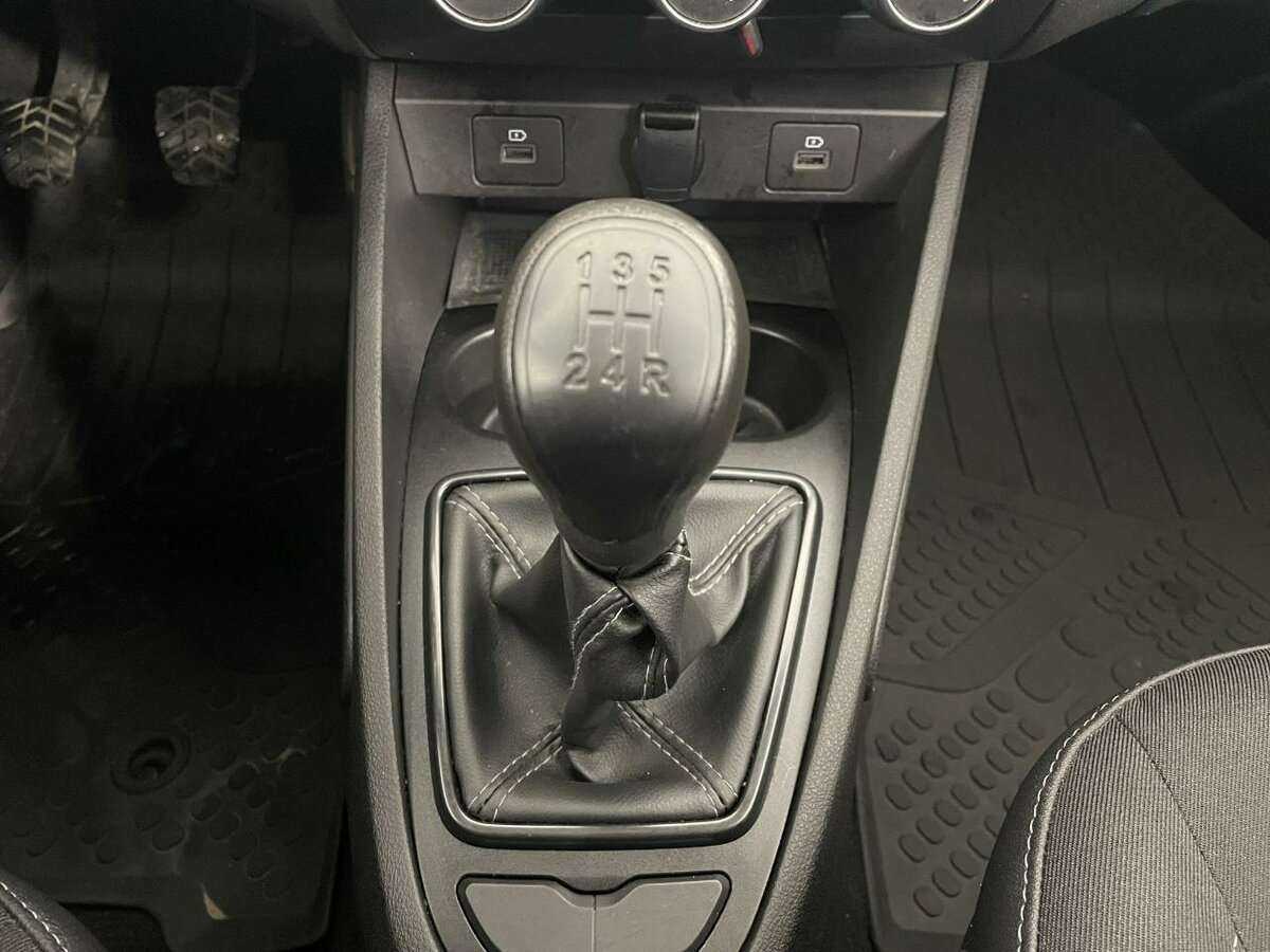 Lada (ВАЗ) Vesta б/у, 2023, Механическая. Фото: #12