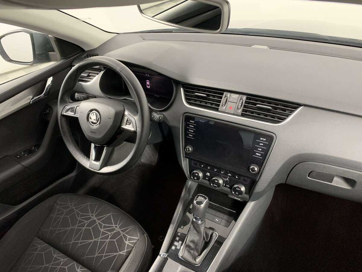 Skoda Octavia б/у, 2020, Роботизированная. Фото: #8