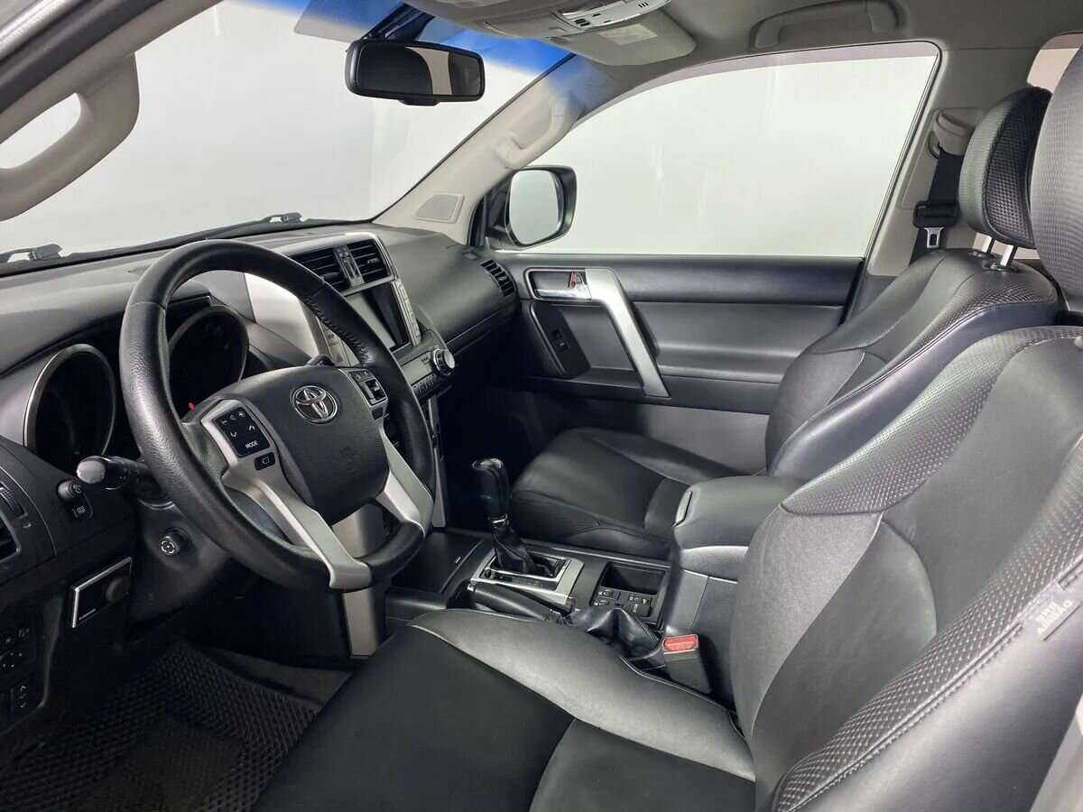 Toyota Land Cruiser Prado б/у, 2013, Автоматическая. Фото: #7