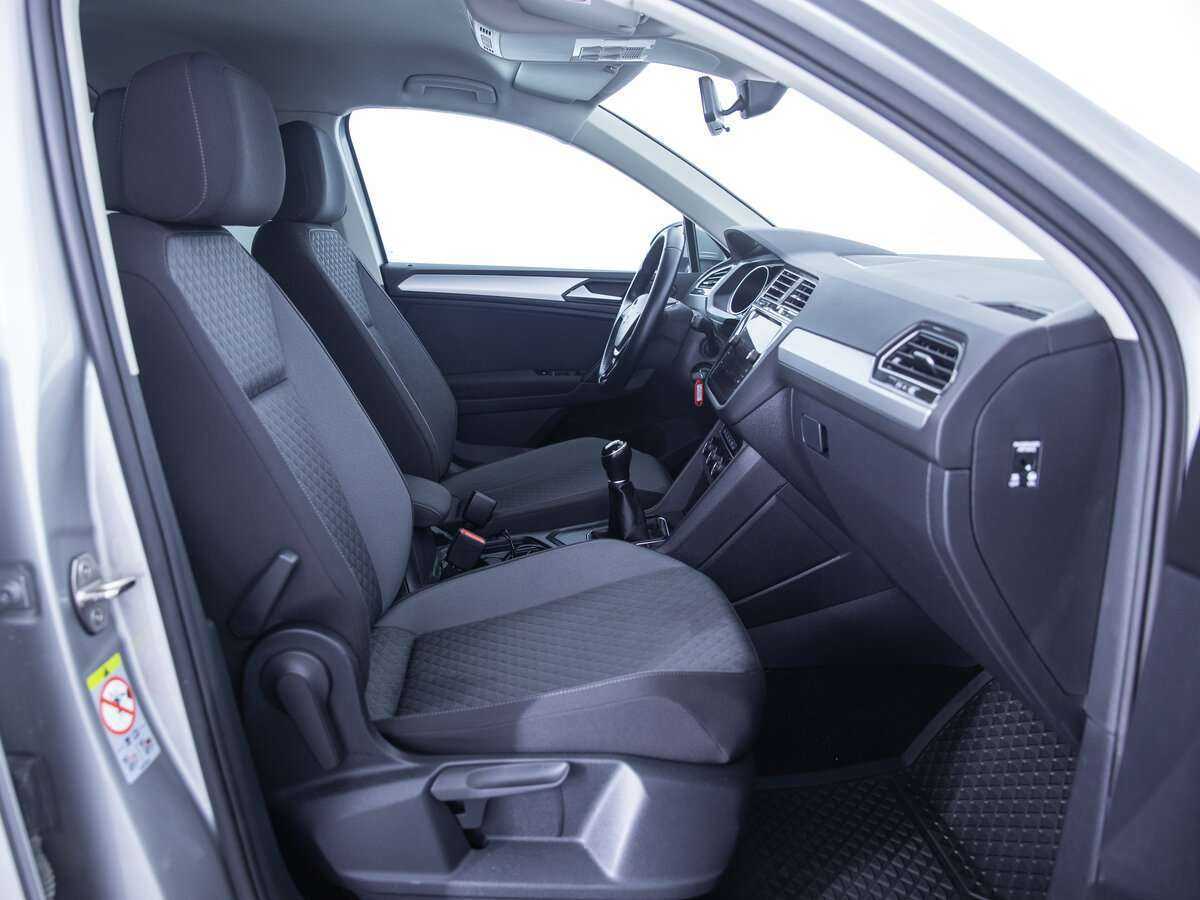 Volkswagen Tiguan б/у, 2020, Механическая. Фото: #17