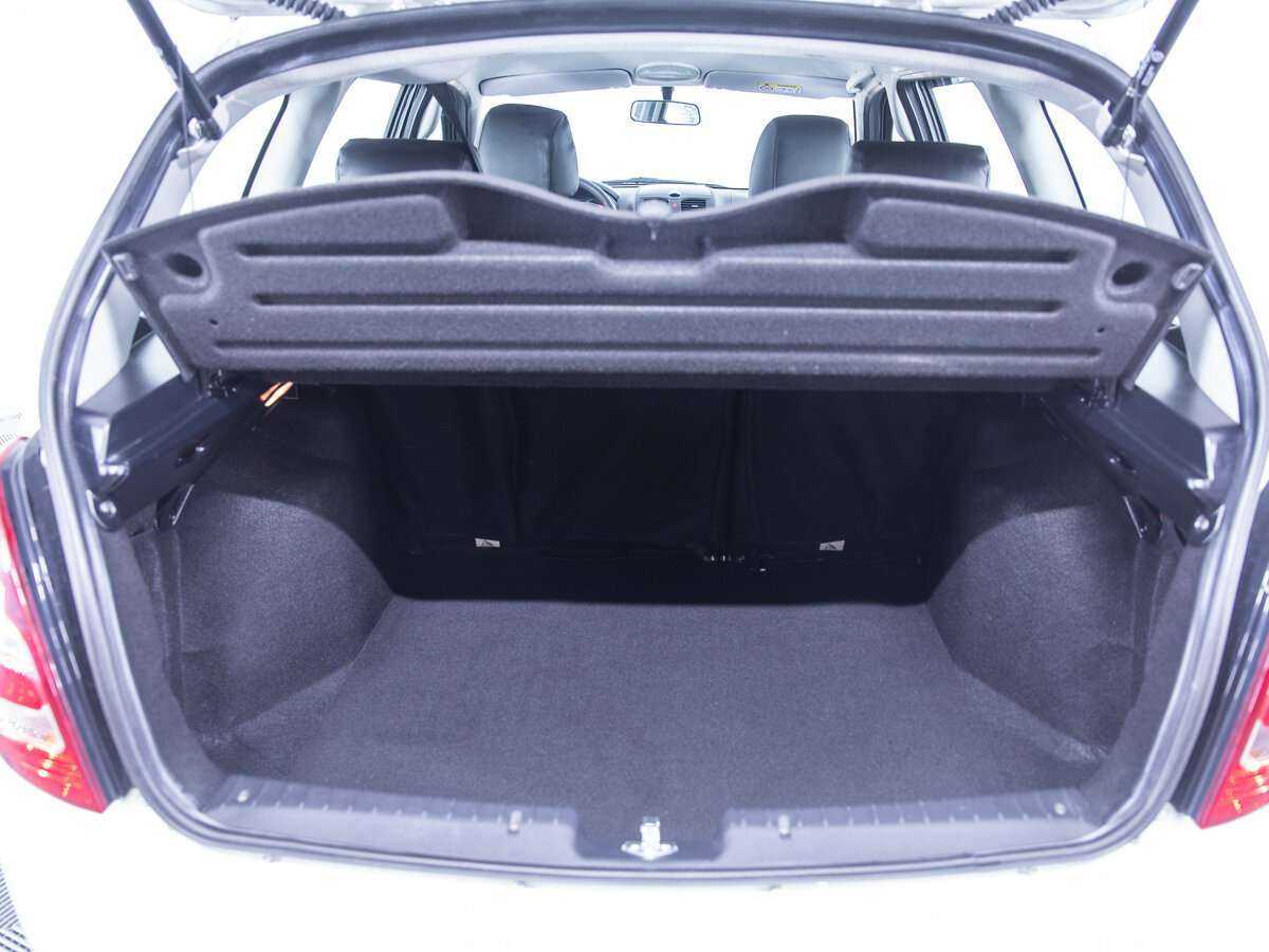 Lada (ВАЗ) Granta б/у, 2023, Механическая. Фото: #8