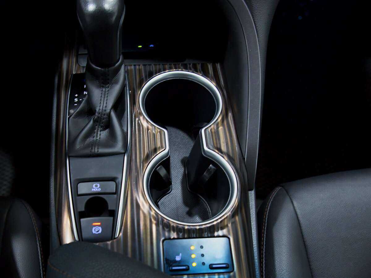 Toyota Camry б/у, 2020, Автоматическая. Фото: #9