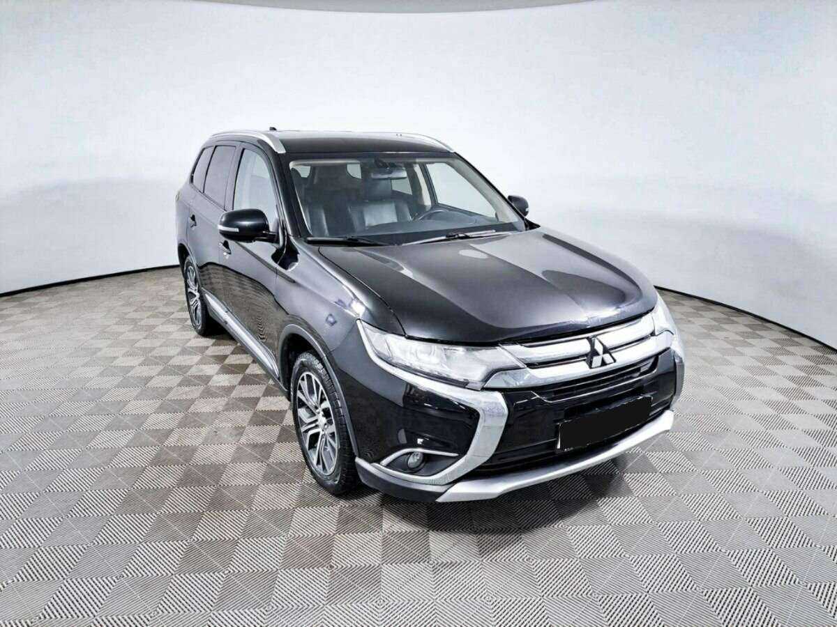 Mitsubishi Outlander б/у, 2017, Вариатор. Фото: #2