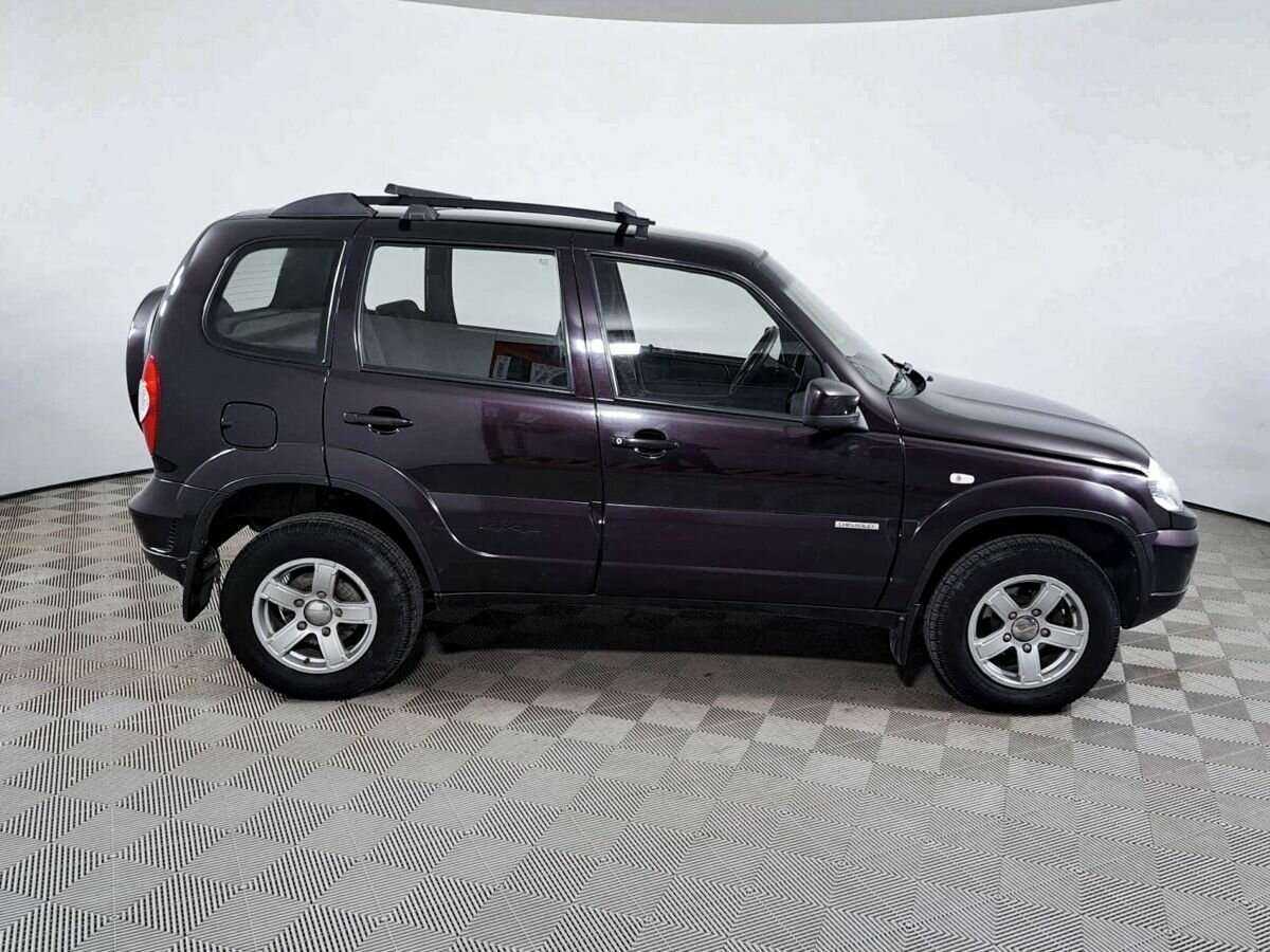 Chevrolet Niva б/у, 2016, Механическая. Фото: #3