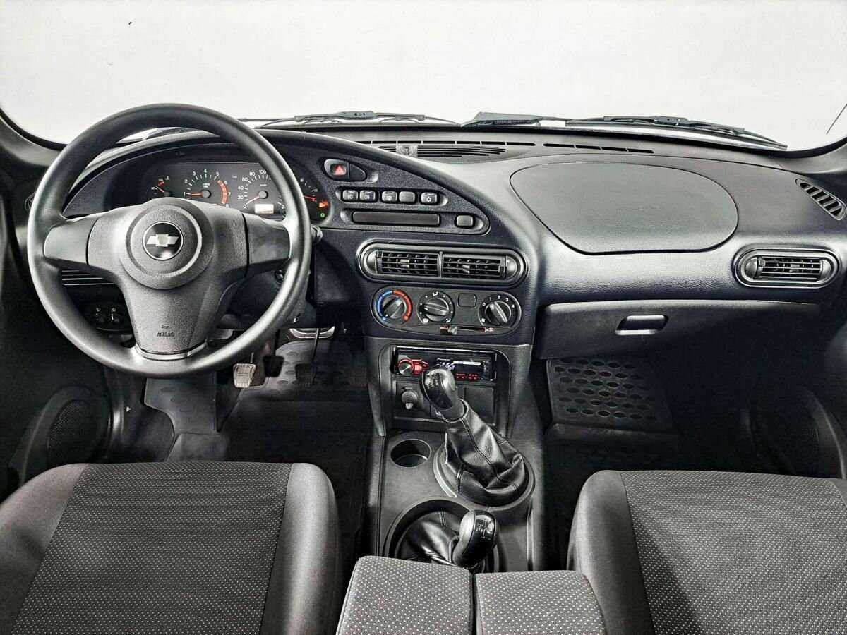 Chevrolet Niva б/у, 2016, Механическая. Фото: #11