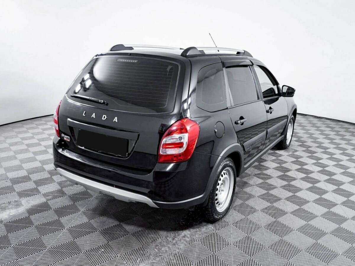 Lada (ВАЗ) Granta б/у, 2023, Механическая. Фото: #3