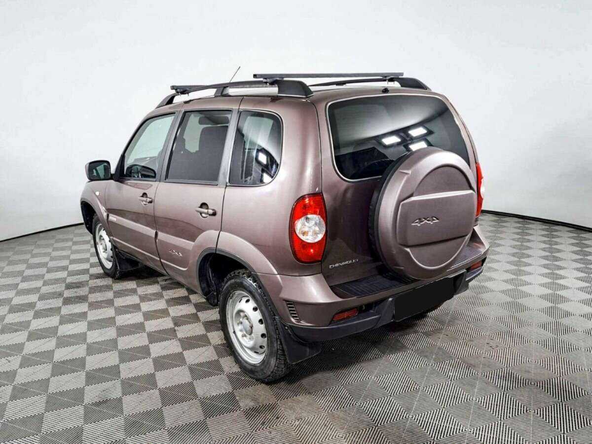 Chevrolet Niva б/у, 2017, Механическая. Фото: #6