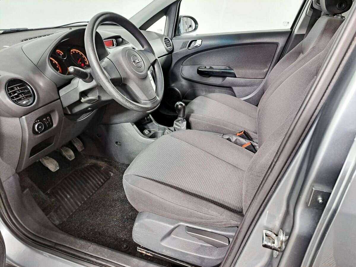 Opel Corsa б/у, 2012, Механическая. Фото: #13