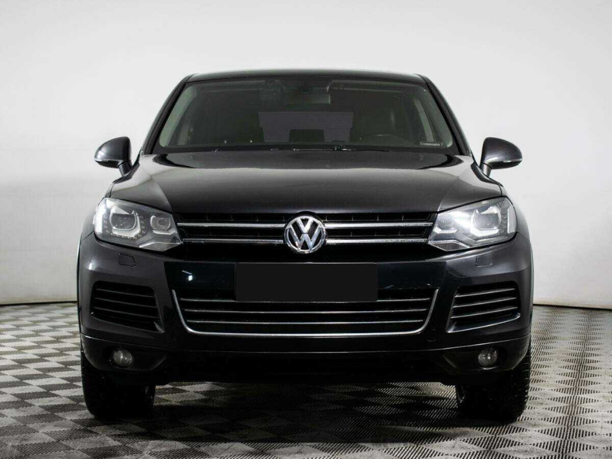 Volkswagen Touareg б/у, 2012, Автоматическая. Фото: #1